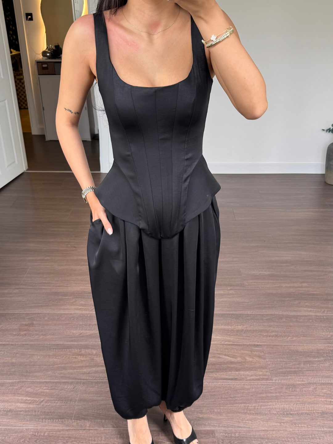 Laru Women Satin 2 Piece Outfi – Suspender Tank Top Bewertung und Preis